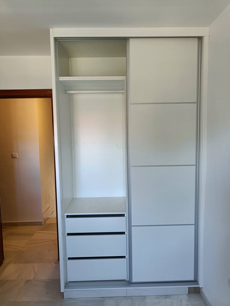 Armario o vestidor a medida de Muebles Carrascosa