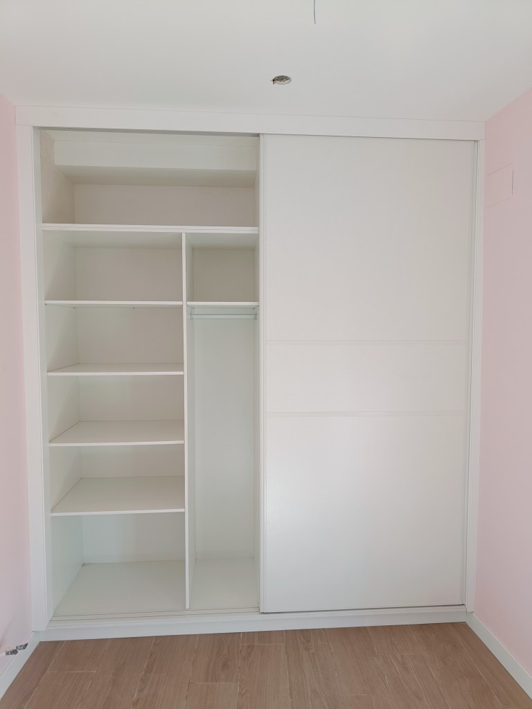 Armario o vestidor a medida de Muebles Carrascosa