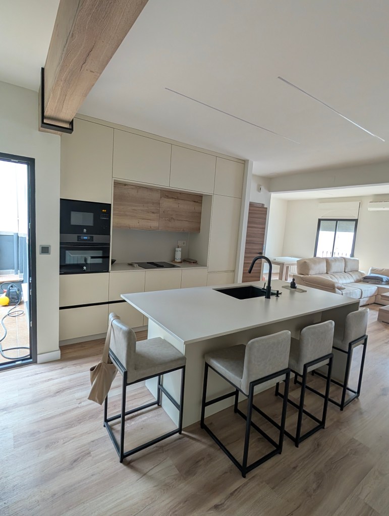 Cocina a medida de Muebles Carrascosa